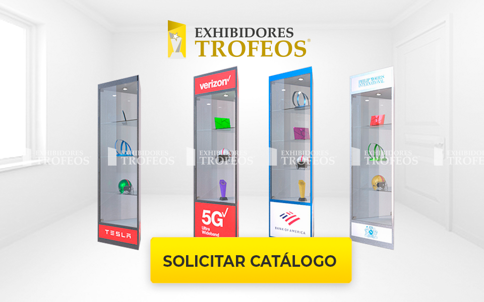 EXHIBIDORES ESQUINEROS TROFEOS