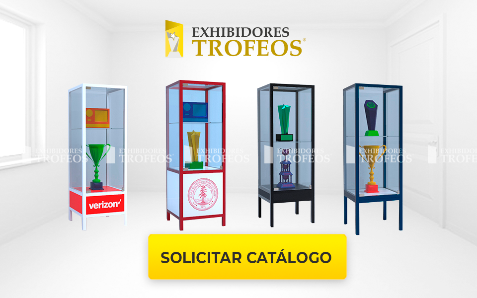 EXHIBIDORES PEDESTAL TROFEOS